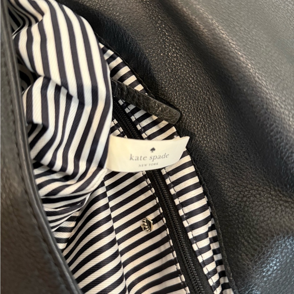 Kate Spade Cobble Hill Black Pebbled Leather Classic Crossbody Bag - Picture 6 of 16